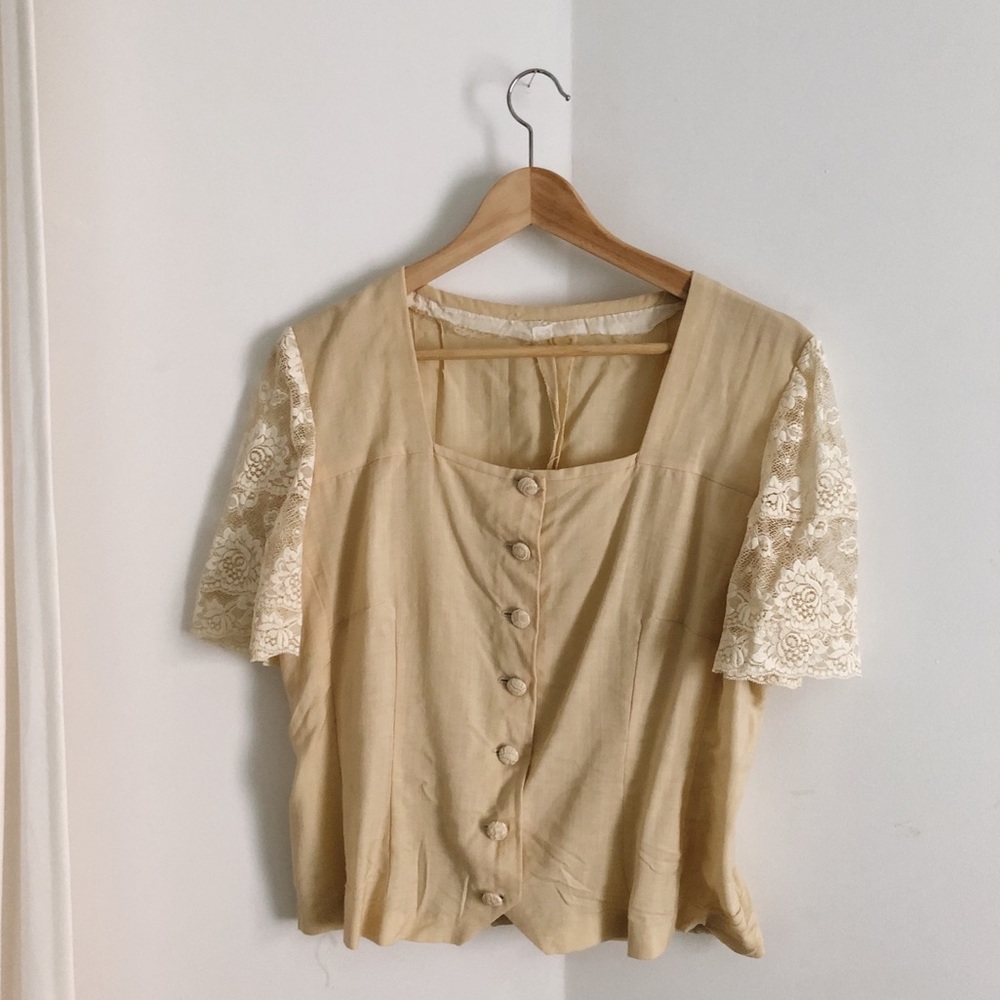 Vintage Beige Blouse Lace Details / Size Large